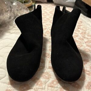 6.5 Lucky Brand ankle black suede boots new without tags. Never worn